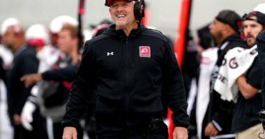 Celebrity Net Worth logo