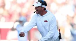 Celebrity Net Worth logo