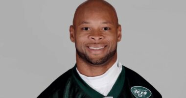 Celebrity Net Worth logo