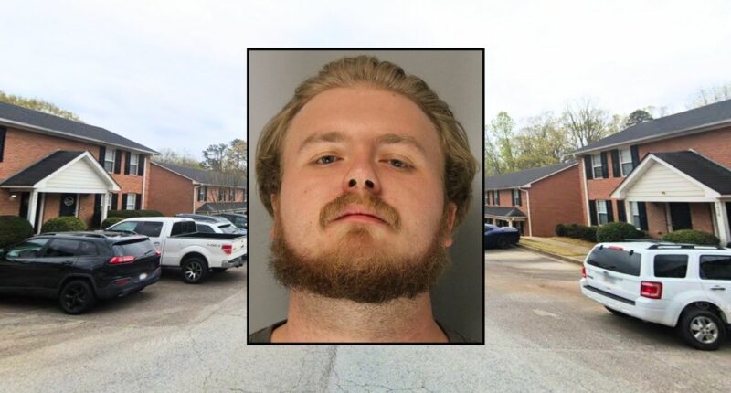 Man chokes, threatens girlfriend in front of their kid: Cops