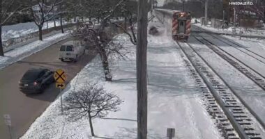 Metra BNSF train crashes into vehicle at Monroe Street in Hinsdale, causing delays, commuter rail says | Video