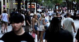 Shoppers in Pitt Street Mall for the Boxing Day sales. Population, economy, demographics, people, Australia, generic