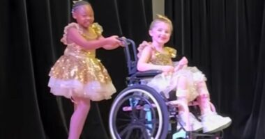 Moving moment Alabama schoolgirls make classmate star of ballet show