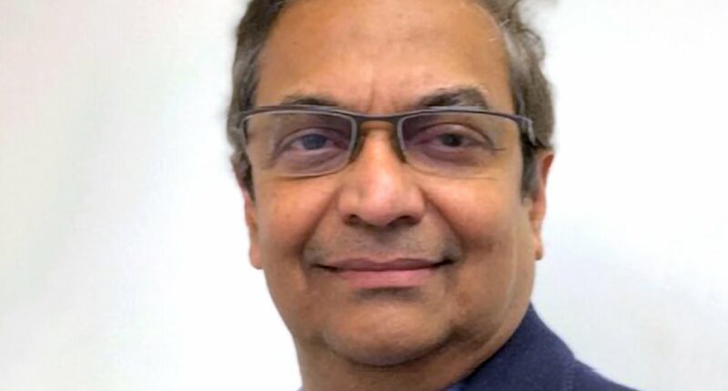 NHS surgeon urges public not to ignore key symptoms of deadly pancreatic cancer - as eight in ten cases are picked up too late