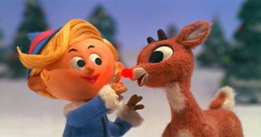 North Pole Doc Gives Thumbs Up: Rudolph's Glow Gets Vet's Go