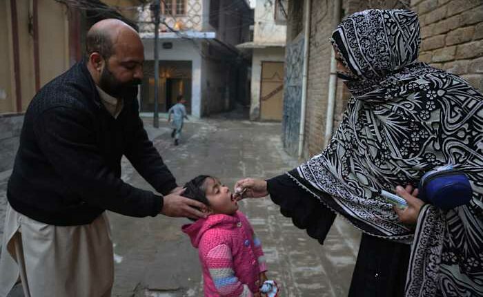 Pakistan begins last anti-polio vaccination drive of the year after surge in new cases