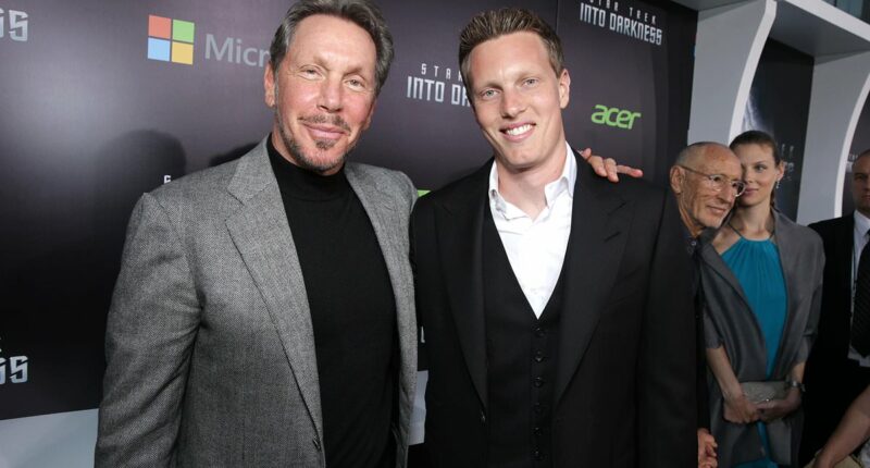 Paramount makes new bid to buy Warner Bros with $40B guarantee from Larry Ellison