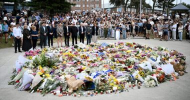 Philippines authorities give update on Bondi Beach gunmen's movements amid speculation about terror training