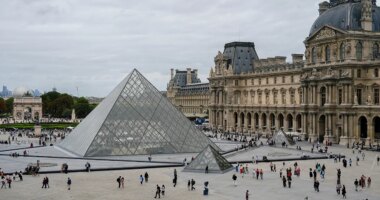 Pipe burst at Louvre damages 300-400 rare books in Egyptian antiquities library collection