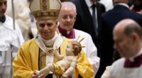 Pope Leo's first Christmas: Pontiff leads mass at St. Peter's Basilica