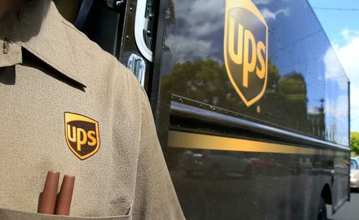Purse pirates: UPS ripped off seasonal workers with unfair pay practices, lawsuit alleges