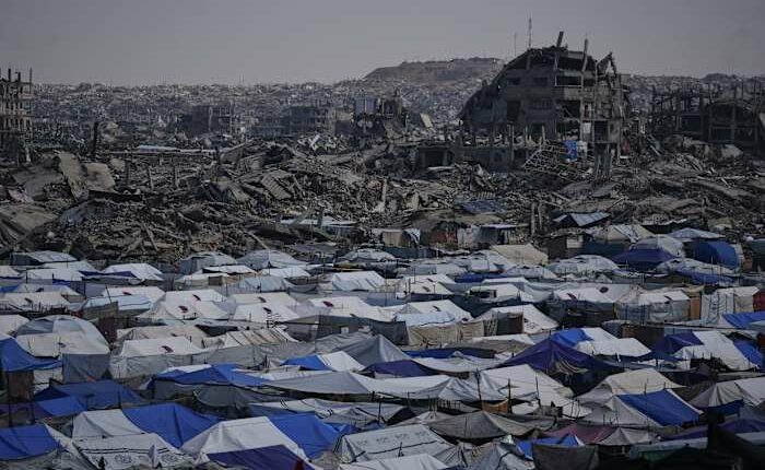 Qatari leader says the Gaza ceasefire is at a critical moment