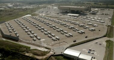 Residents prisoners in their homes after noisy tech facility opened