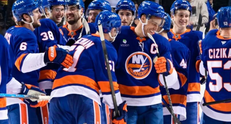 Resilient Islanders beat Golden Knights in shootout