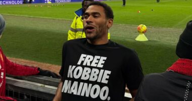 Roy Keane tears into Kobbie Mainoo's 'IDIOT' brother after wearing controversial T-shirt - and sends young Man United star a message over his lack of playing time