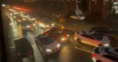 San Franciscans eat by candlelight as blackout causes robotaxi chaos