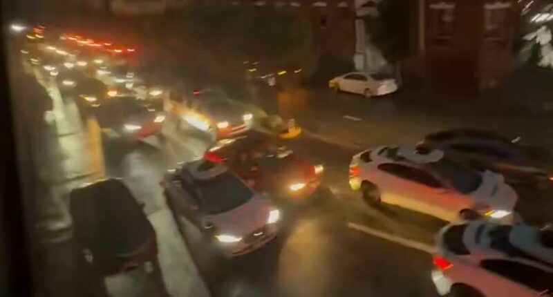 San Franciscans eat by candlelight as blackout causes robotaxi chaos