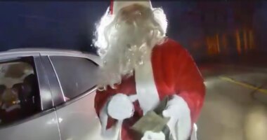 Santa with CCW gets pulled over, tells Ohio deputy 'you got to protect yourself' during festive traffic stop