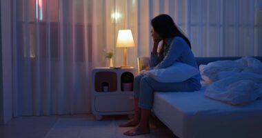 Sleep expert explains main reason why you wake up at 4am every morning