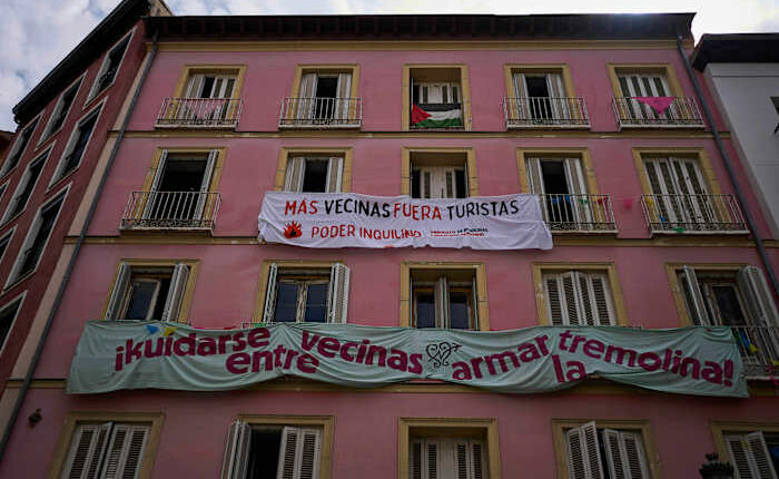 Spain fines Airbnb $75 million for unlicensed tourist rentals