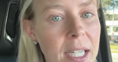 Stay-at-home mom issues PSA after husband suddenly filed for divorce