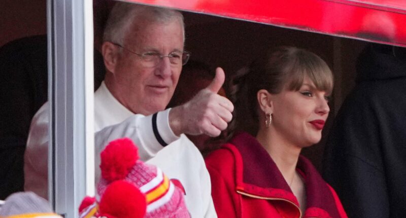 Taylor Swift makes another staggering donation in honor of her father