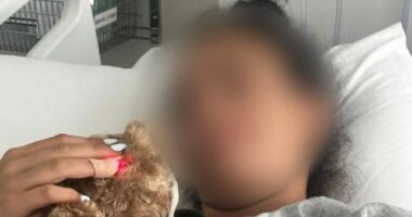 A 14-year-old girl bravely took a bullet to her thigh as she shielded two toddlers from the gunfire that rained down on crowds at Bondi Beach. ï»¿