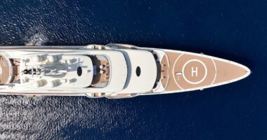 The 500ft 'gigayachts' at the top of billionaire's Christmas list...
