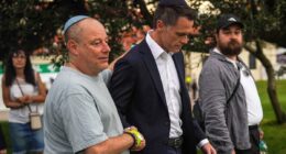 The comment from Bondi vigil host that has divided Aussies