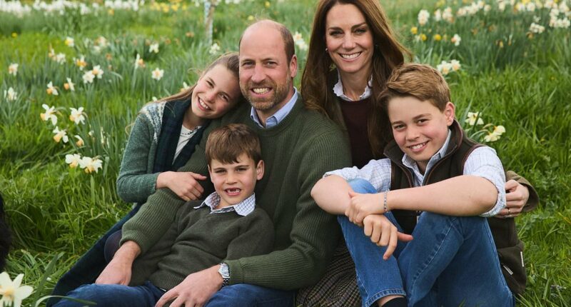 The reason why the Royals don't send winter-themed Christmas cards