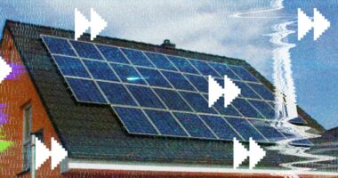 The ‘mad rush’ to install solar panels before tax credits run out