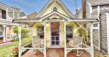 Tiny 'gingerbread house' on Martha's Vineyard selling for 6 figure sum