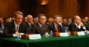 Today in History: December 19, U.S. auto industry gets emergency bailout