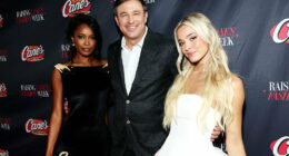 Celebrity Net Worth logo