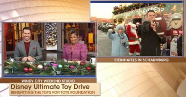 Tommy Davidson at Chicago Improv comedy club in Schaumburg, Illinois, Stuff the Bus for toy drive, 2025 Christmas recipes and more