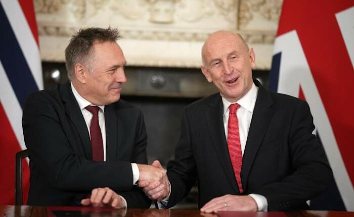 UK and Norway will mount joint naval patrols to protect undersea cables and hunt Russian submarines