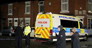 UK town sees nearly 200 homes evacuated over potential explosives threat, 2 men arrested