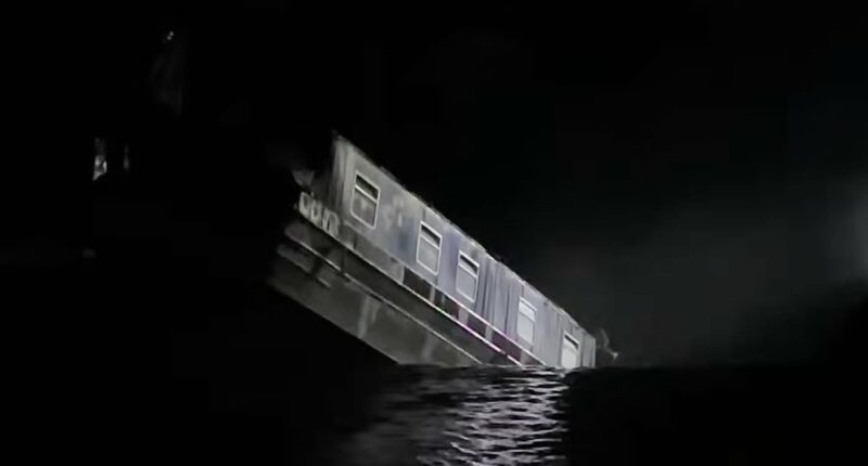 Video shows canal boat sinking after catastrophe in the night