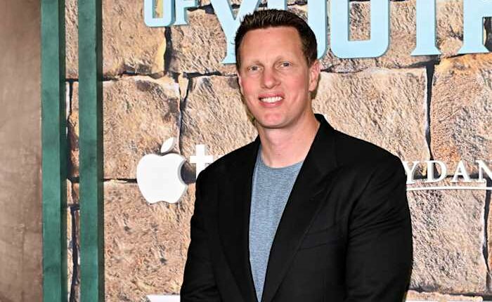 Warner Bros asks investors to reject takeover bid from Paramount Skydance