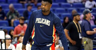 Celebrity Net Worth logo