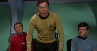 10 Star Trek Episodes That Would Never Air Today
