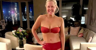 Amy Schumer sent these late-night texts when I last wrote about her...