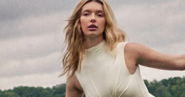 Apple Martin, 21, looks EXACTLY like mom Gwyneth Paltrow in sheer look