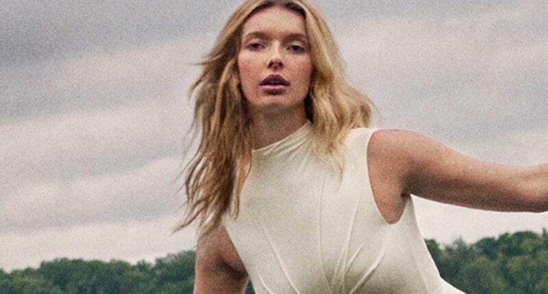 Apple Martin, 21, looks EXACTLY like mom Gwyneth Paltrow in sheer look