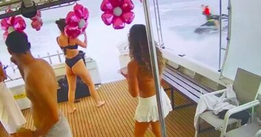 Aussies blast 'idiot' jet-skiers after being drenched by massive wave