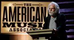 Bob Weir, Grateful Dead co-founder, dies at 78