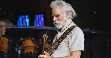 Bob Weir dead at 78: Grateful Dead guitarist passes after cancer fight