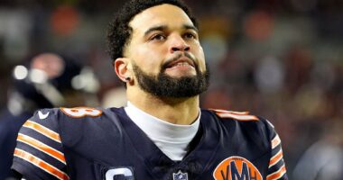 Celebrity Net Worth logo