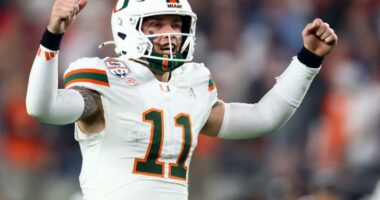 Carson Beck's late heroics propel Miami to CFP title game