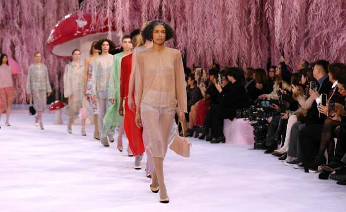 Chanel couture gets a breath of fresh air — and a star-studded audience